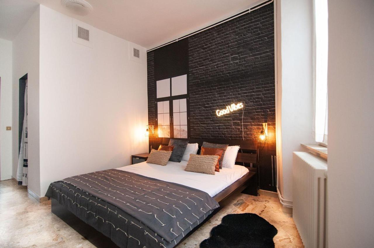 Academy Industrial Chic Apartment Bergamo Exterior photo